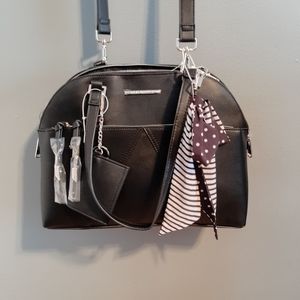 NWT Steve Madden Bmilton Black Pirse